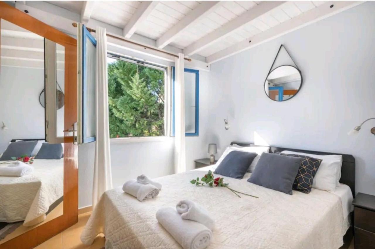 Govino Bay Luxury Beach Loft Apartment Danilia 外观 照片