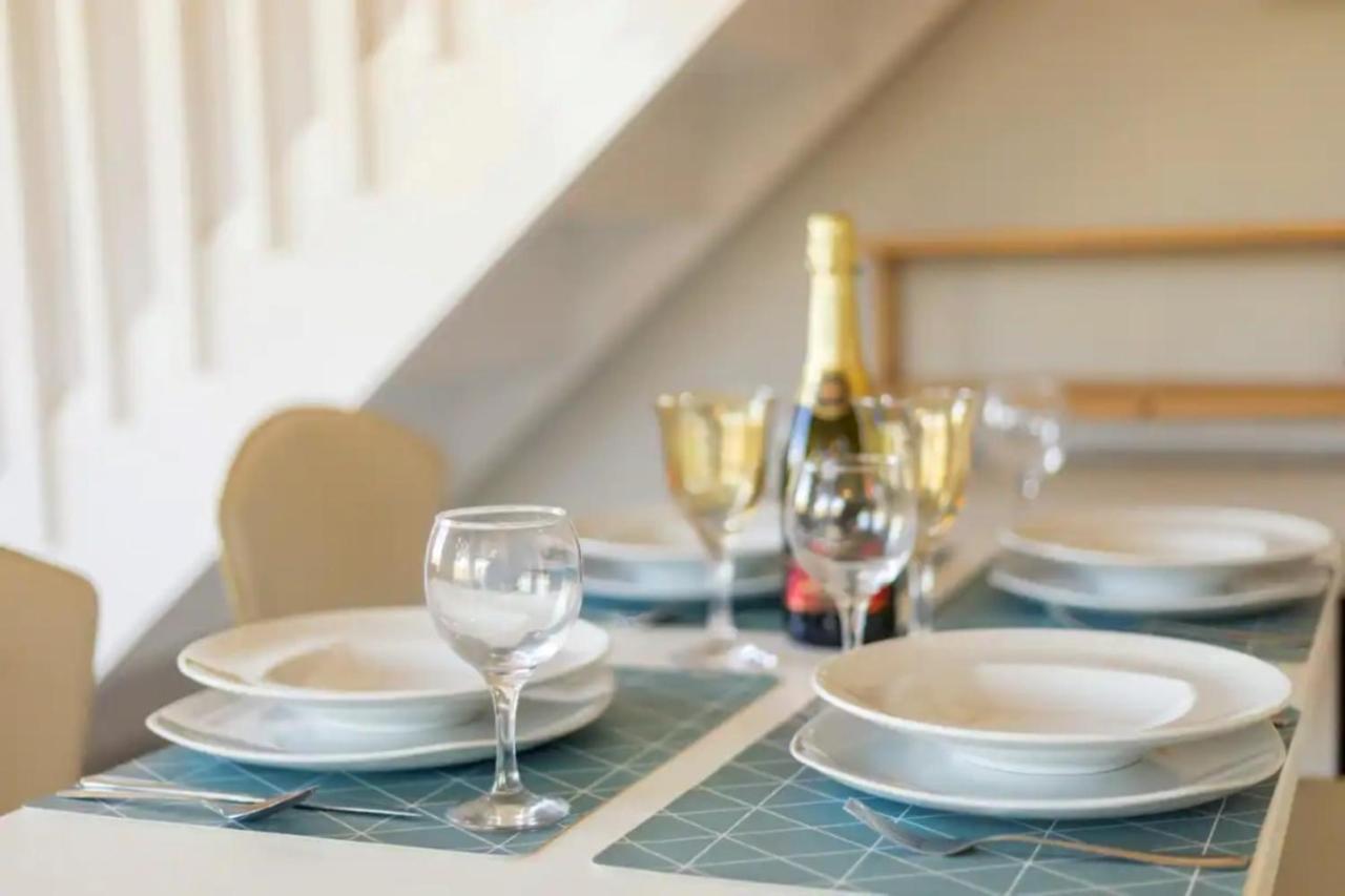 Govino Bay Luxury Beach Loft Apartment Danilia 外观 照片
