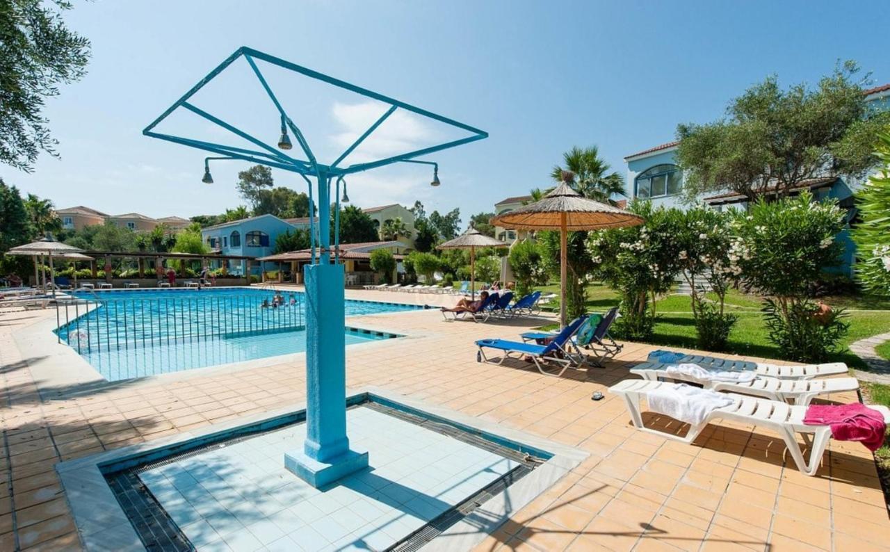 Govino Bay Luxury Beach Loft Apartment Danilia 外观 照片