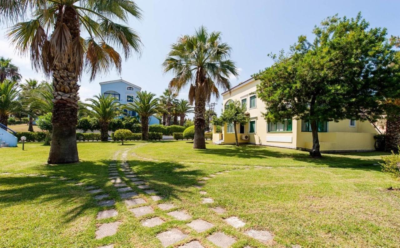 Govino Bay Luxury Beach Loft Apartment Danilia 外观 照片