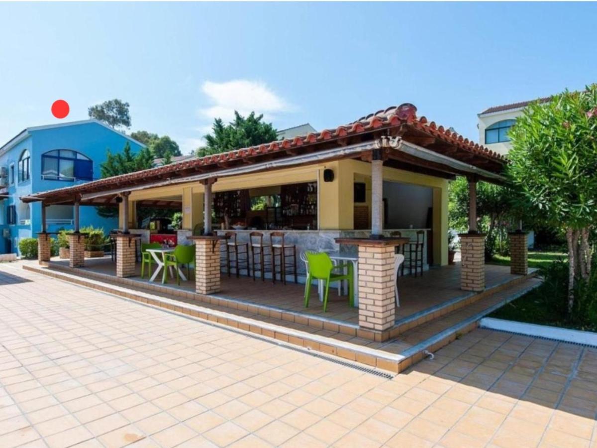 Govino Bay Luxury Beach Loft Apartment Danilia 外观 照片